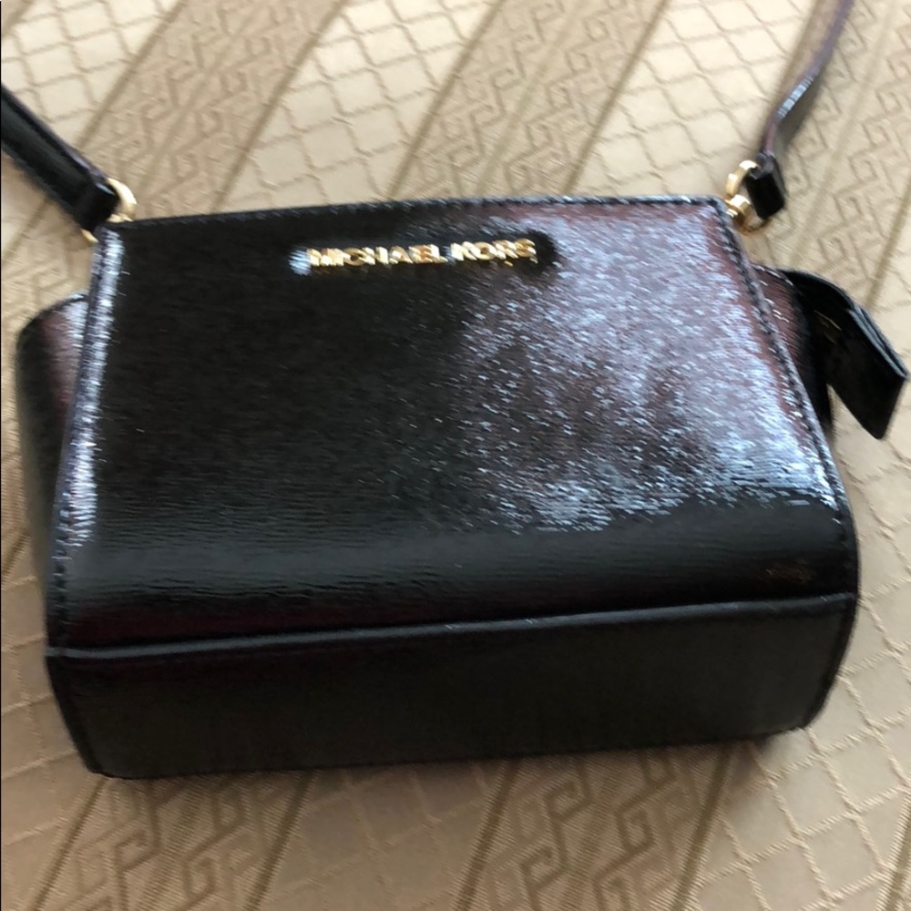 Micheal Kors mini Selma cross body bag